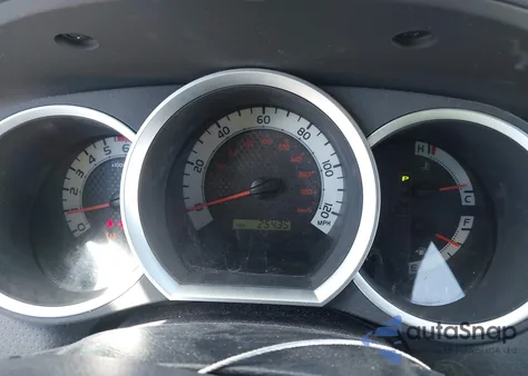 2013 Toyota Tacoma z USA, uszkodzony, nr VIN 5TFTX4CN3DX035944